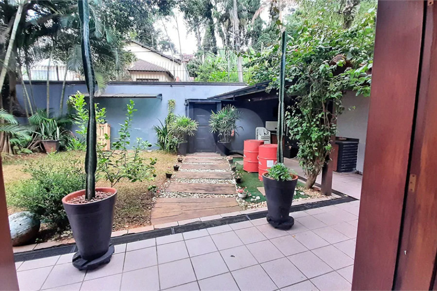 Vende-se Casa incrível no Jardim Prudência!