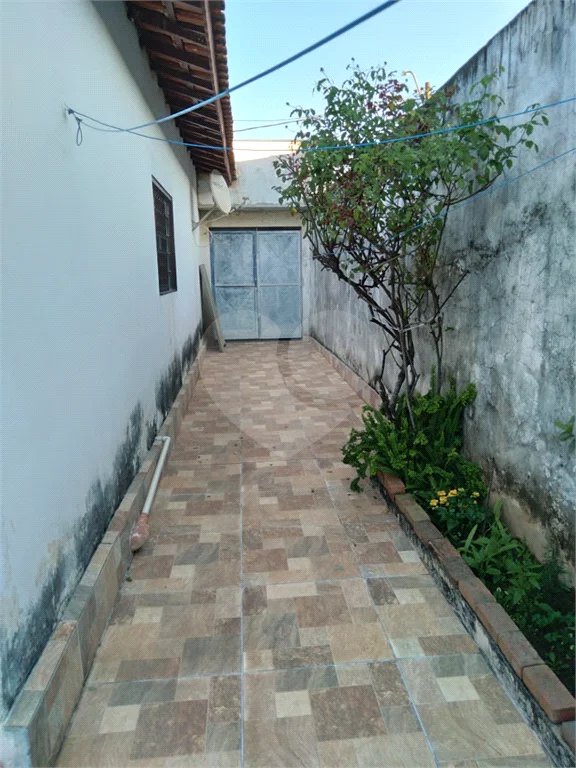 CASA IAA COM 260M DE TERRRENO