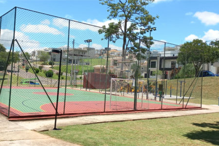 Terreno à Venda no Condomínio Santa Isabel 1