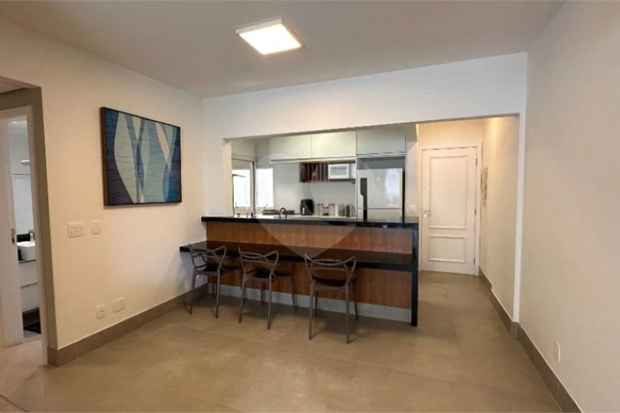 Apartamento à venda com 3 quartos, sendo 1 suíte,  em Riviera de São Lourenço, Bertioga, SP