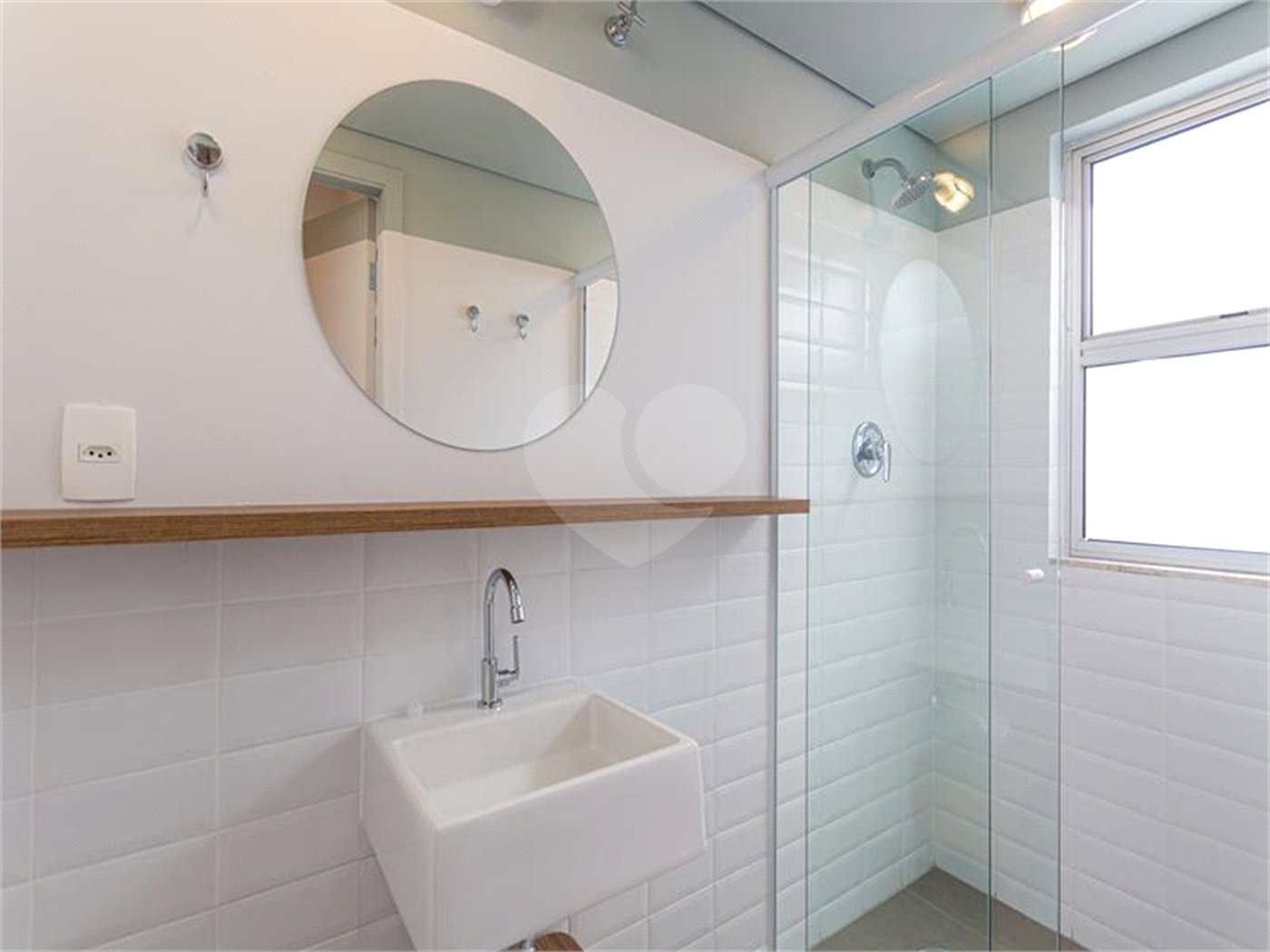Apartamento à venda com 4 quartos, sendo 1 suíte, em Vila Cordeiro, São Paulo, SP