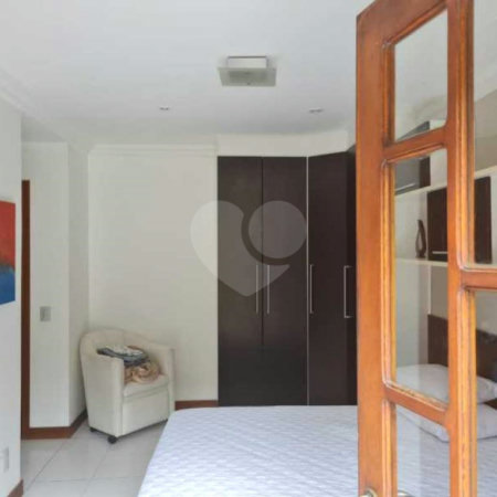 Casa à venda com 4 quartos, sendo 6 suítes, em Campo Grande, Rio de Janeiro, RJ