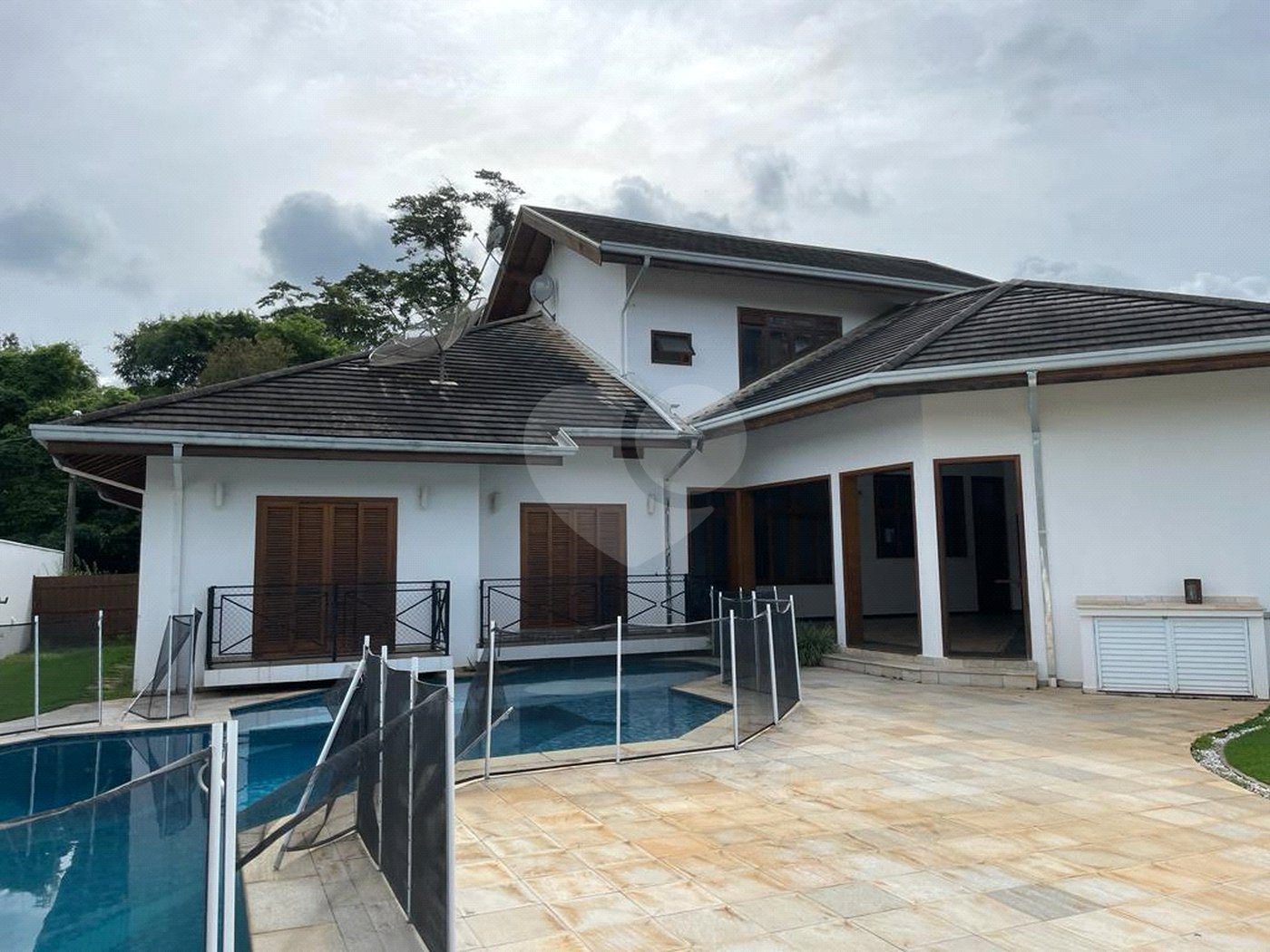 Casa à venda com 4 suítes no condomínio São Joaquim, Vinhedo - SP