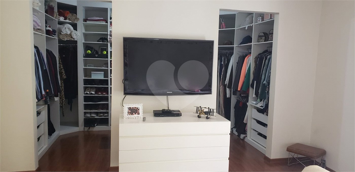 Casa à venda com 4 suítes em Pirucaia, Mairiporã, SP