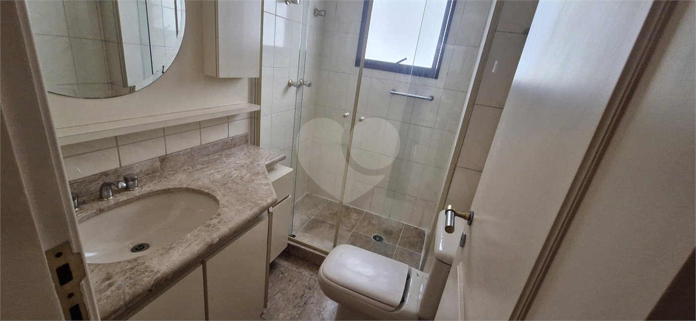 Apartamento à venda com 4 quartos, sendo 3 suítes, em Santa Cecília, São Paulo, SP