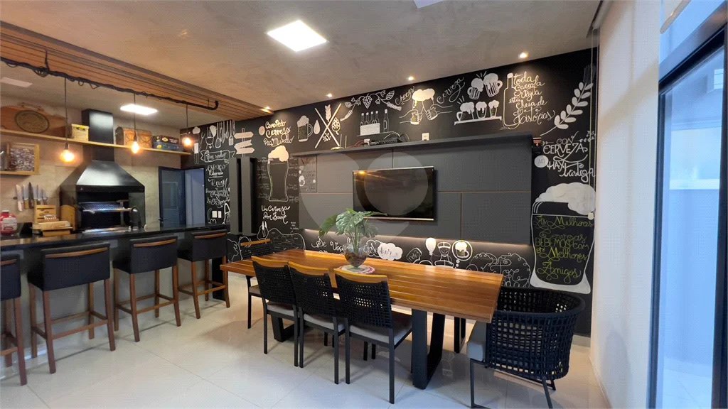 Casa à venda com 3 quartos, sendo 1 suíte, no condomínio Jardim de Monaco, Hortolândia - SP