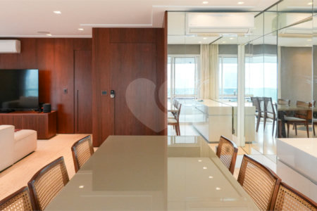 Apartamento à venda com 3 suítes em Brooklin, São Paulo, SP