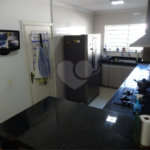 Casa à venda com 5 quartos, sendo 2 suítes,  em Vila Oliveira, Mogi das Cruzes, SP