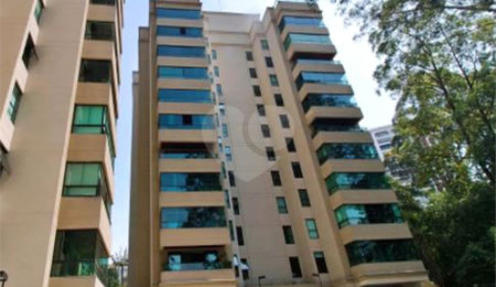 Apartamento à venda com 4 quartos, sendo 2 suítes,  em Morumbi, São Paulo, SP