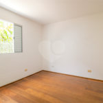 Casa Térrea à venda com 5 quartos, sendo 2 suítes, em Jardim Marajoara, São Paulo, SP