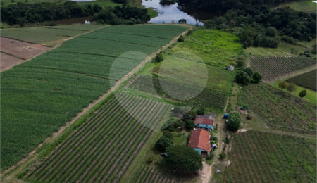 Sítio à venda com 2 quartos em Mirim, Indaiatuba, SP