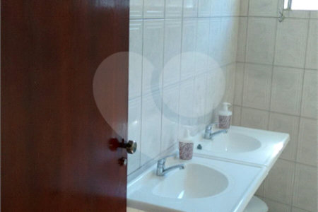 Sobrado para alugar com 3 quartos, sendo 2 suítes, em Jardim Paulista, Atibaia, SP