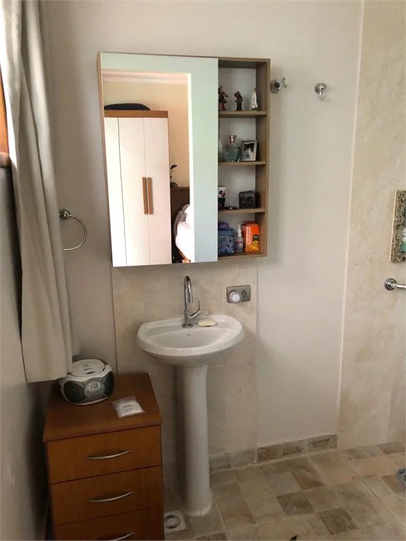 Sobrado à venda com 3 quartos, sendo 1 suíte, em Brooklin Paulista, São Paulo, SP