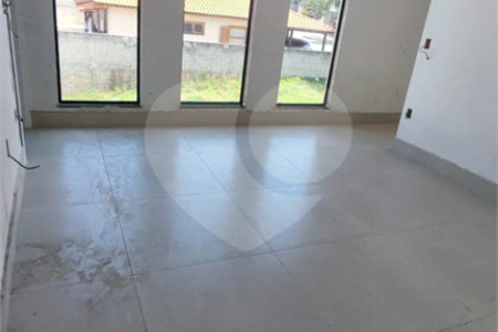 Casa à venda com 3 quartos, sendo 1 suíte,  no condomínio Terras de São Fernando, Cotia - SP