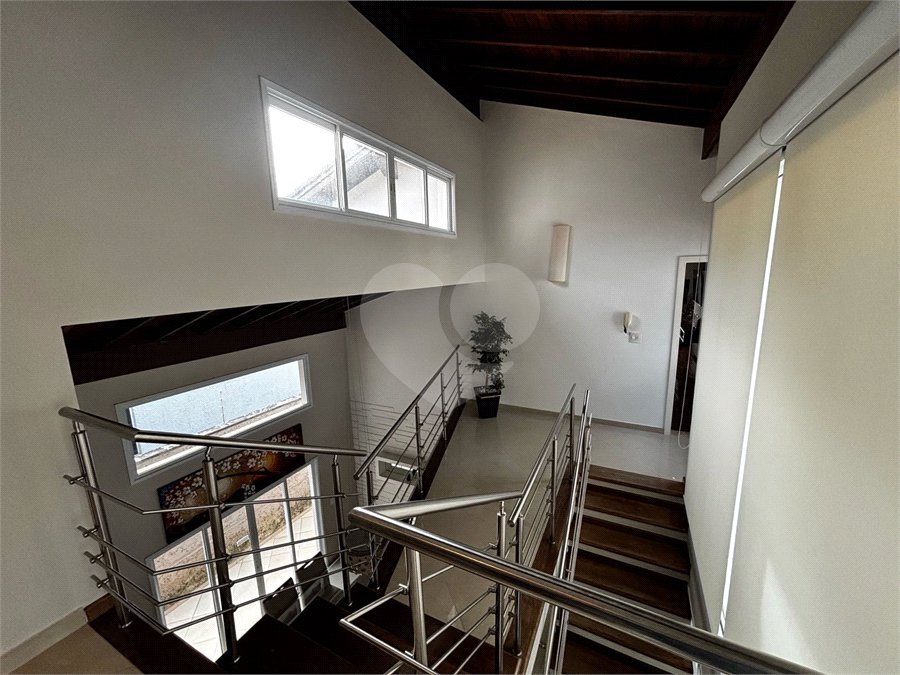 Casa à venda com 4 quartos, sendo 3 suítes,  em Vila Oliveira, Mogi das Cruzes, SP