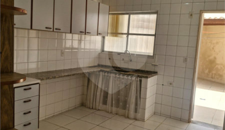 Sobrado à venda ou para alugar com 2 quartos em Cidade Dutra, São Paulo, SP