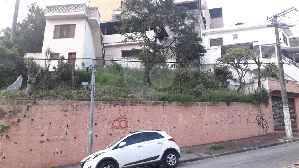 Terreno à venda em Jardim Peri, São Paulo, SP