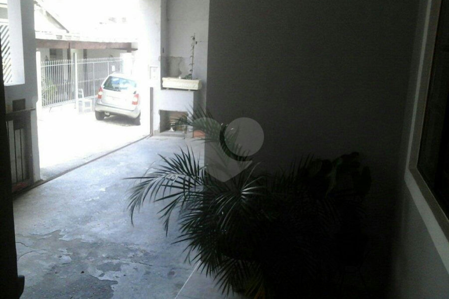 Casa de Vila à venda com 4 quartos, sendo 1 suíte, no condomínio Travessa Isadora,4, São Paulo - SP