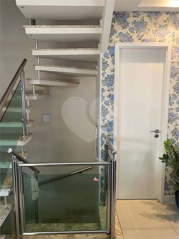 Casa à venda com 3 quartos, sendo 1 suíte,  no condomínio Vida Verde 1, Suzano - SP