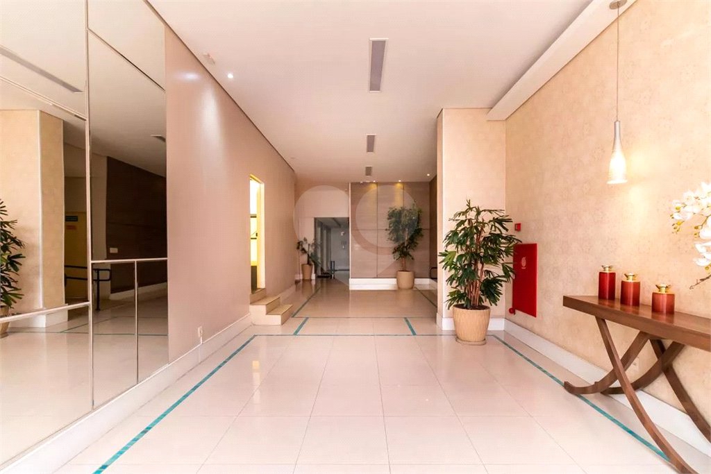 Apartamento à venda com 3 quartos, sendo 1 suíte, em Vila Gustavo, São Paulo, SP