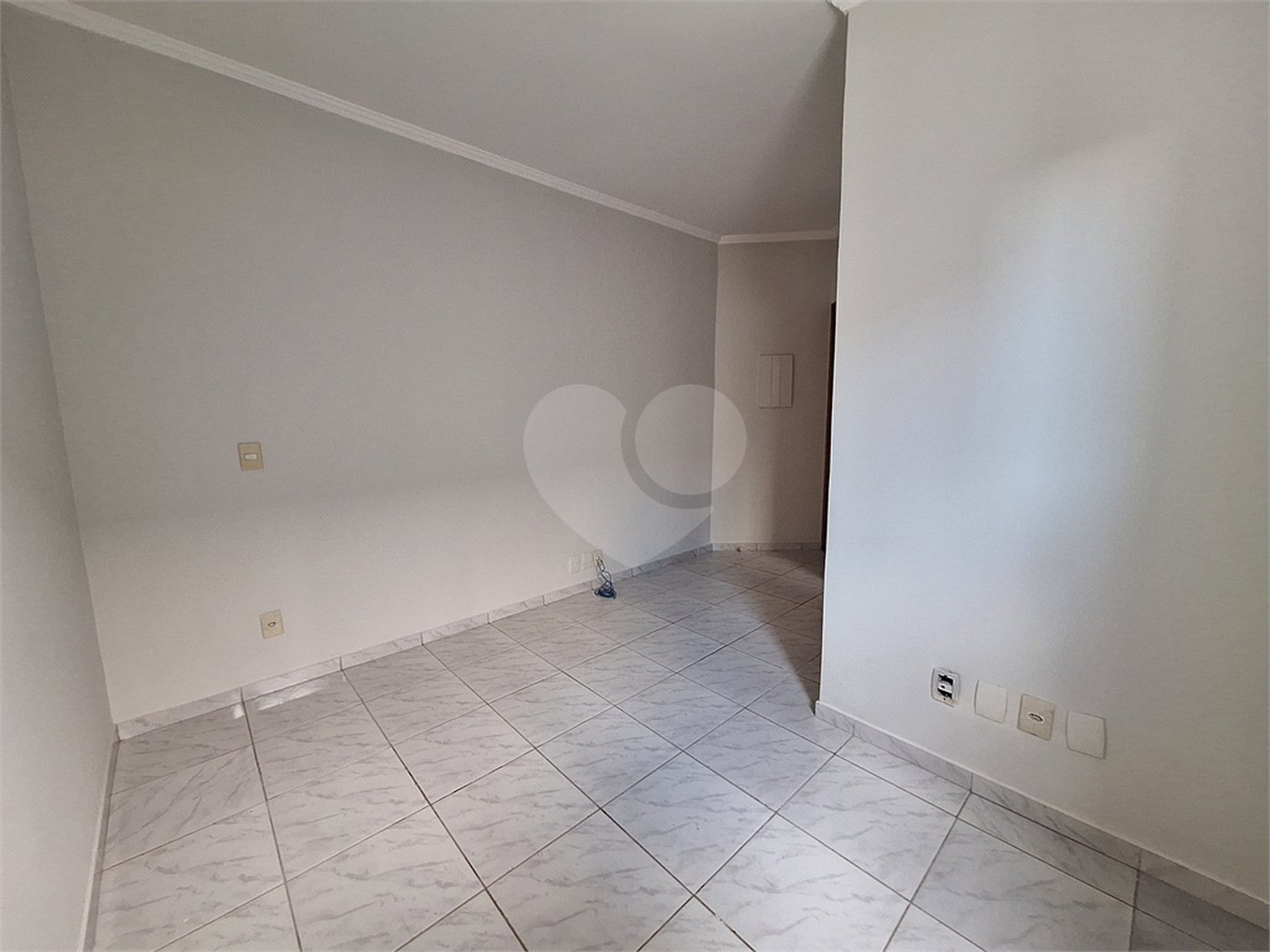 Casa à venda com 4 suítes no condomínio Terras de São Francisco, Vinhedo - SP