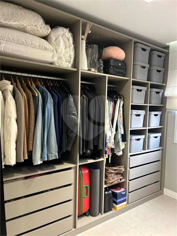 Apartamento à venda com 3 quartos, sendo 1 suíte, em Vila Scarpelli, Santo André, SP