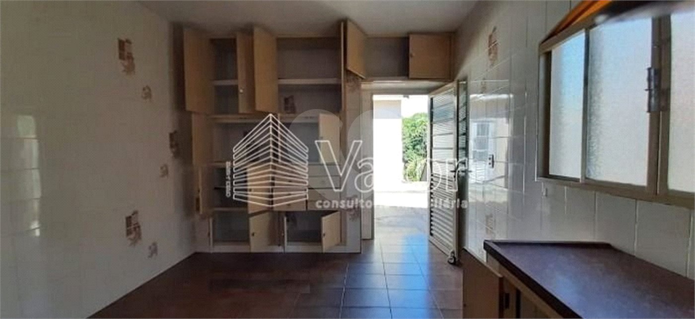 Casa térrea para venda na Vila Carmem .