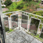 Casa à venda com 5 quartos, sendo 3 suítes, no condomínio Village Texeira Campos, Rio de Janeiro - RJ