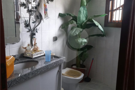 Sobrado à venda com 3 suítes em Alto Ipiranga, Mogi das Cruzes, SP