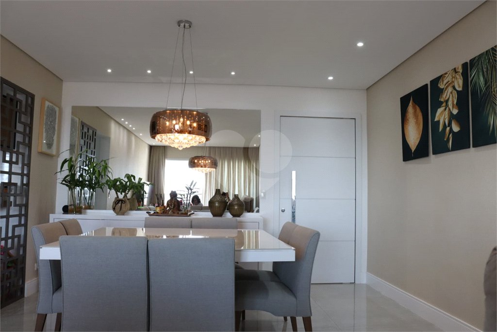 Apartamento à venda com 4 quartos, sendo 3 suítes,  em Parque Reboucas, São Paulo, SP
