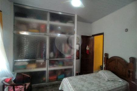 Casa à venda com 4 quartos em Chora Menino, São Paulo, SP