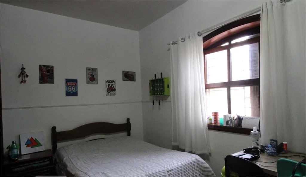 Sobrado à venda com 4 suítes em Vila Cordeiro, São Paulo, SP