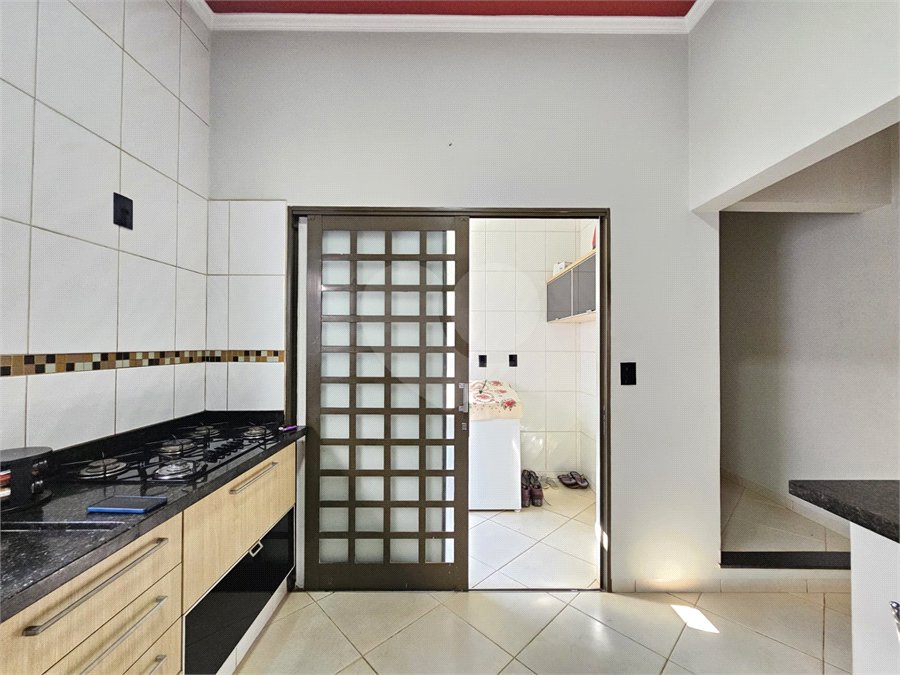 Casa à venda com 3 quartos, sendo 1 suíte,  em Jardim Jóquei Clube, Ribeirão Preto, SP