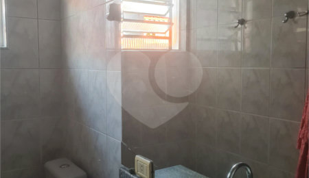 Sobrado à venda com 4 quartos, sendo 1 suíte, em Vila Prudente, São Paulo, SP