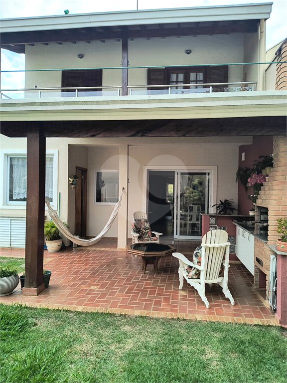 Casa à venda com 3 quartos, sendo 1 suíte,  no condomínio Residencial Grape Village, Vinhedo - SP