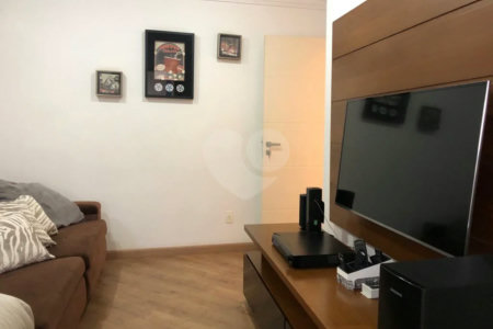 Casa à venda com 3 suítes em Santana, São Paulo, SP