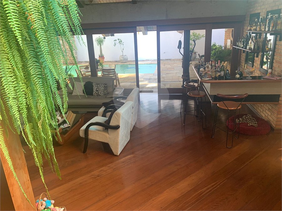 Casa à venda com 3 quartos, sendo 2 suítes,  no condomínio Village Davignon, Sorocaba - SP