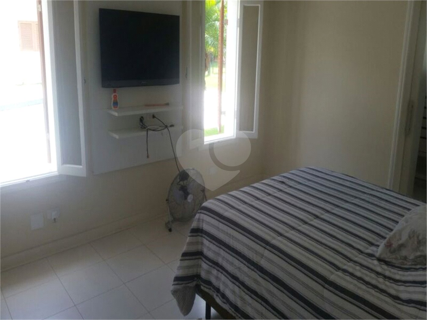 Casa à venda ou para alugar com 3 quartos, sendo 2 suítes, no condomínio Residencial Chacara Santa Maria, Votorantim - SP