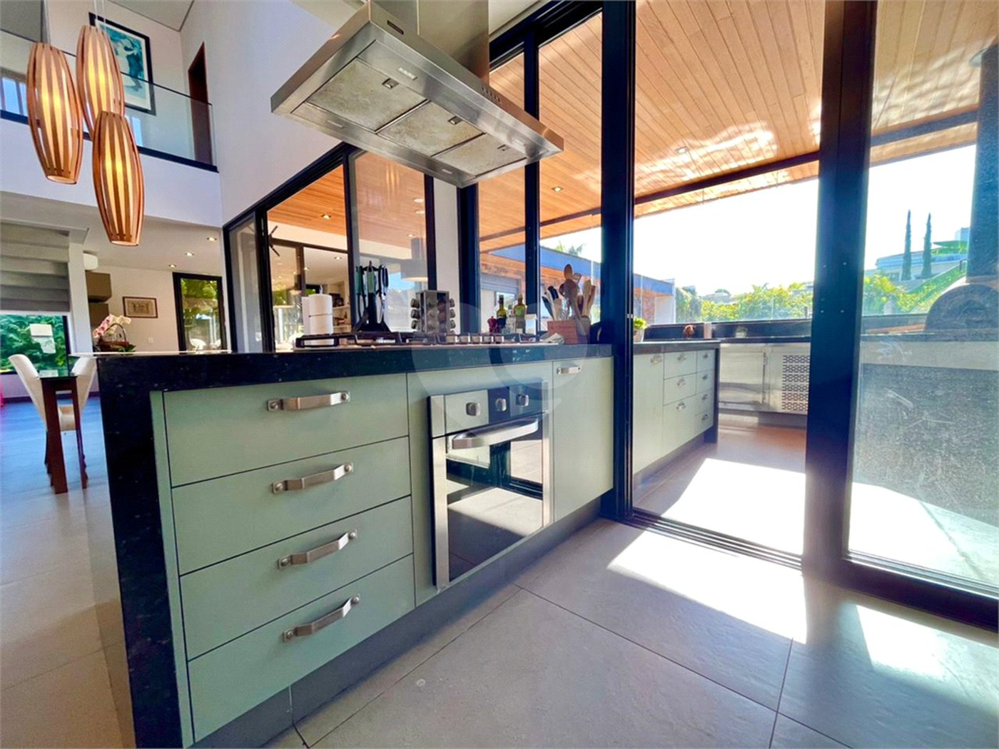 Casa à venda com 4 suítes no condomínio Fazenda Imperial, Sorocaba - SP