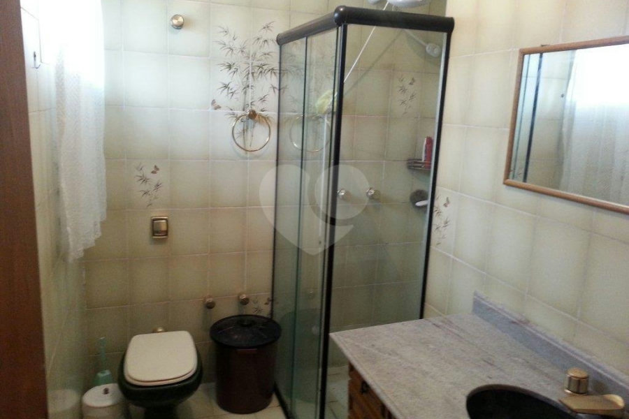 Sobrado à venda com 3 quartos, sendo 1 suíte, em Vila Galvão, Guarulhos, SP