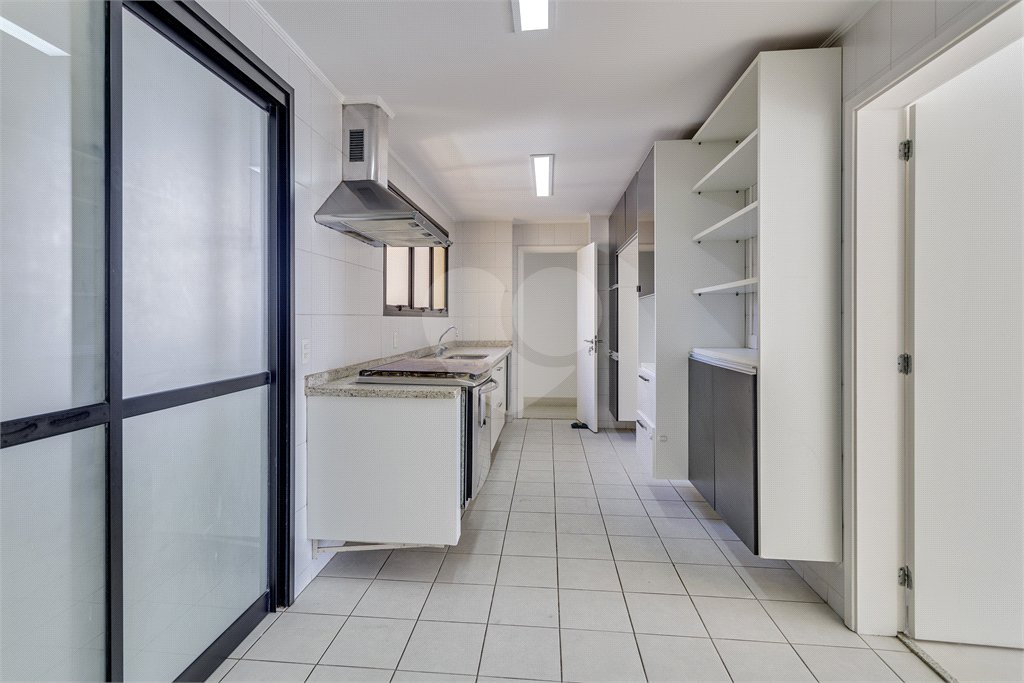 Apartamento à venda com 3 quartos, sendo 1 suíte, em Morumbi, São Paulo, SP