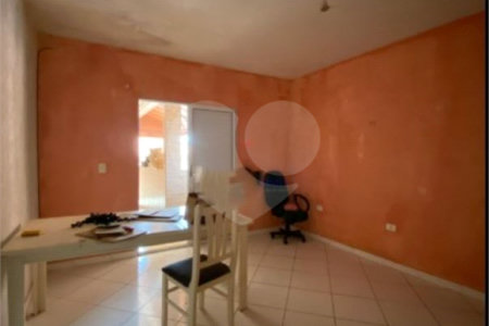 Sobrado à venda com 2 quartos, sendo 1 suíte, em Jardim Álamo, Guarulhos, SP