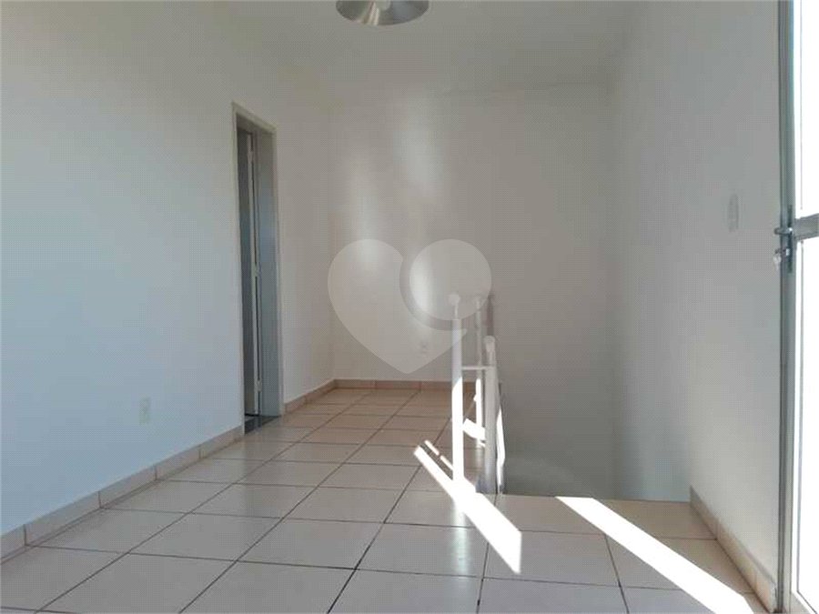Cobertura à venda com 2 suítes no Centro, Araraquara, SP