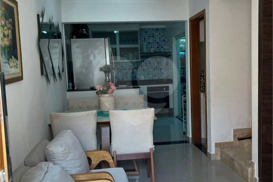 Casa à venda com 2 suítes no condomínio Independence, São Paulo - SP