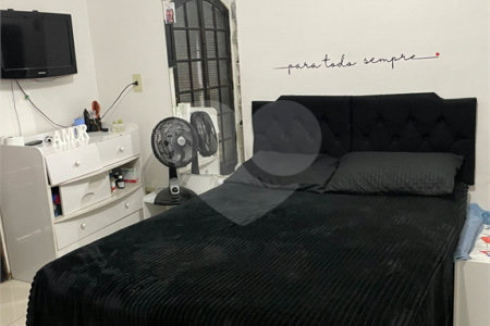Casa à venda com 3 quartos, sendo 1 suíte, em Gopoúva, Guarulhos, SP