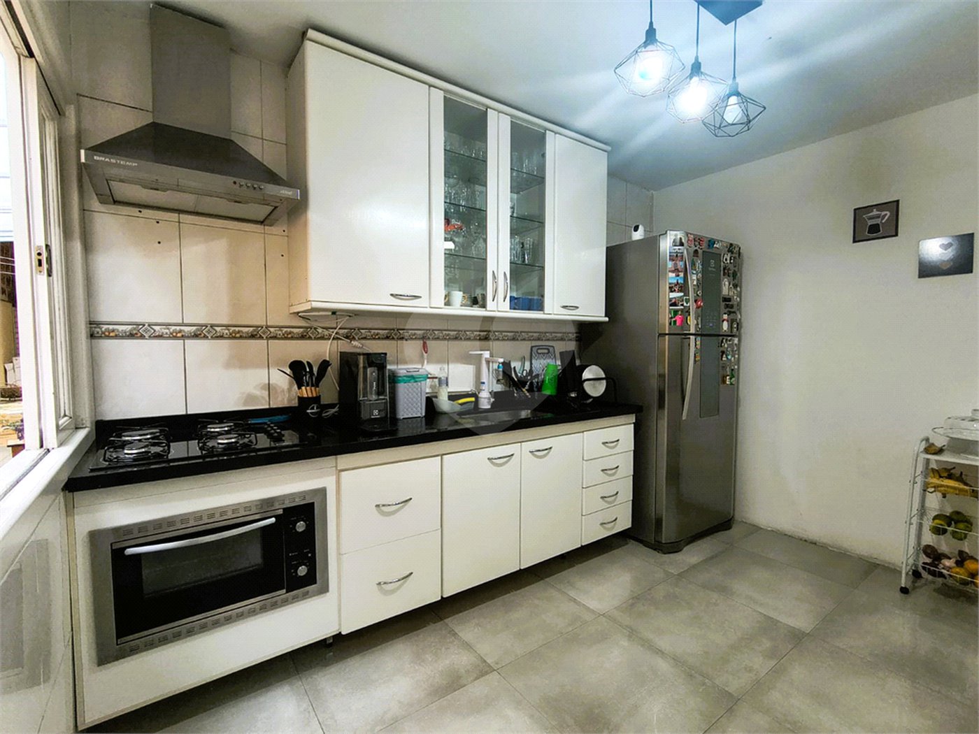 Casa à venda com 3 quartos, sendo 1 suíte, no condomínio Vila Panamericana, São Paulo - SP