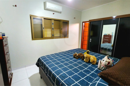 Casa à venda com 3 quartos, sendo 1 suíte, em Parque Residencial Vale do Sol, Araraquara, SP