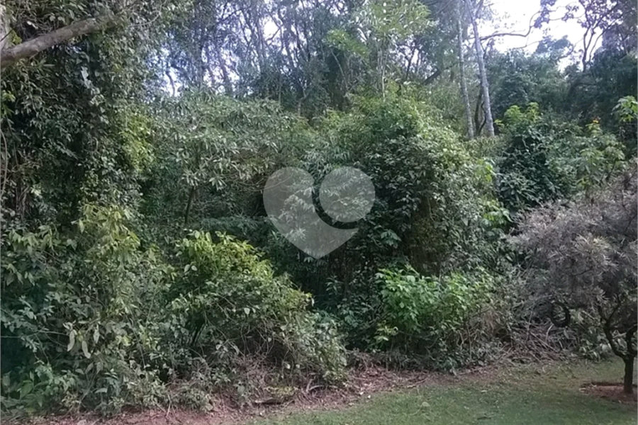 Terreno à venda no condomínio Parque Petrópolis 4 Secção, Mairiporã - SP