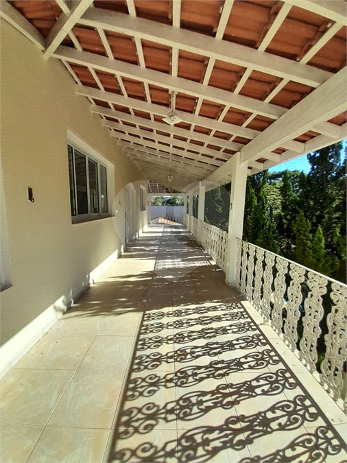 Casa à venda com 5 quartos, sendo 3 suítes,  no condomínio Estância Marambaia, Vinhedo - SP