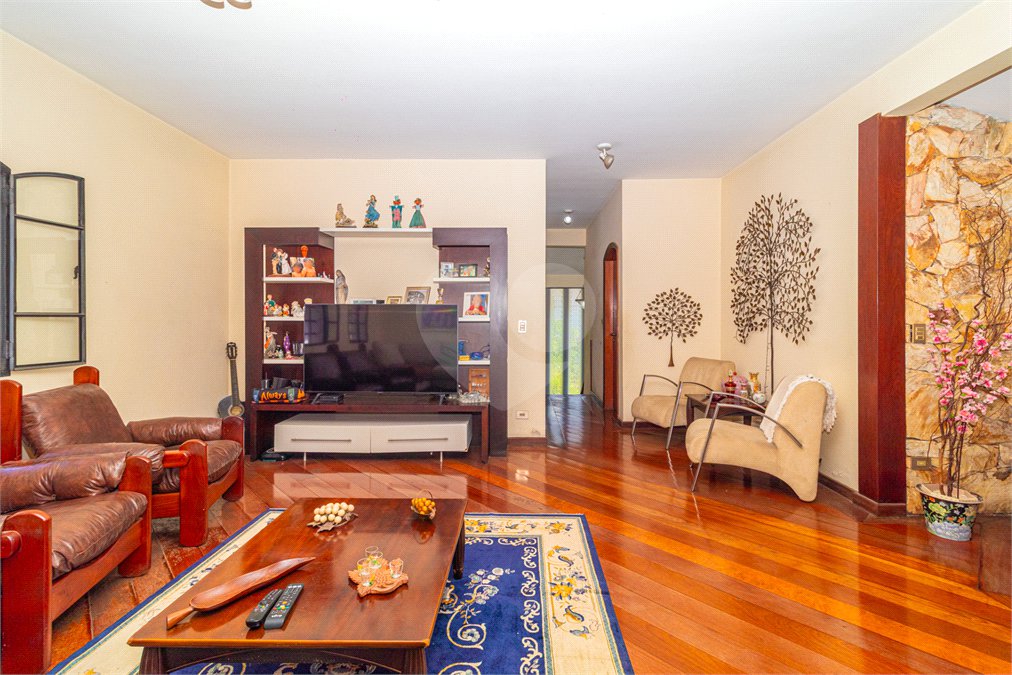 Casa à venda com 4 suítes em Jardim Marajoara, São Paulo, SP